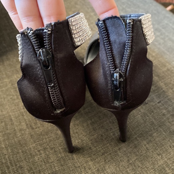 SOLD - Picture 4 of 6